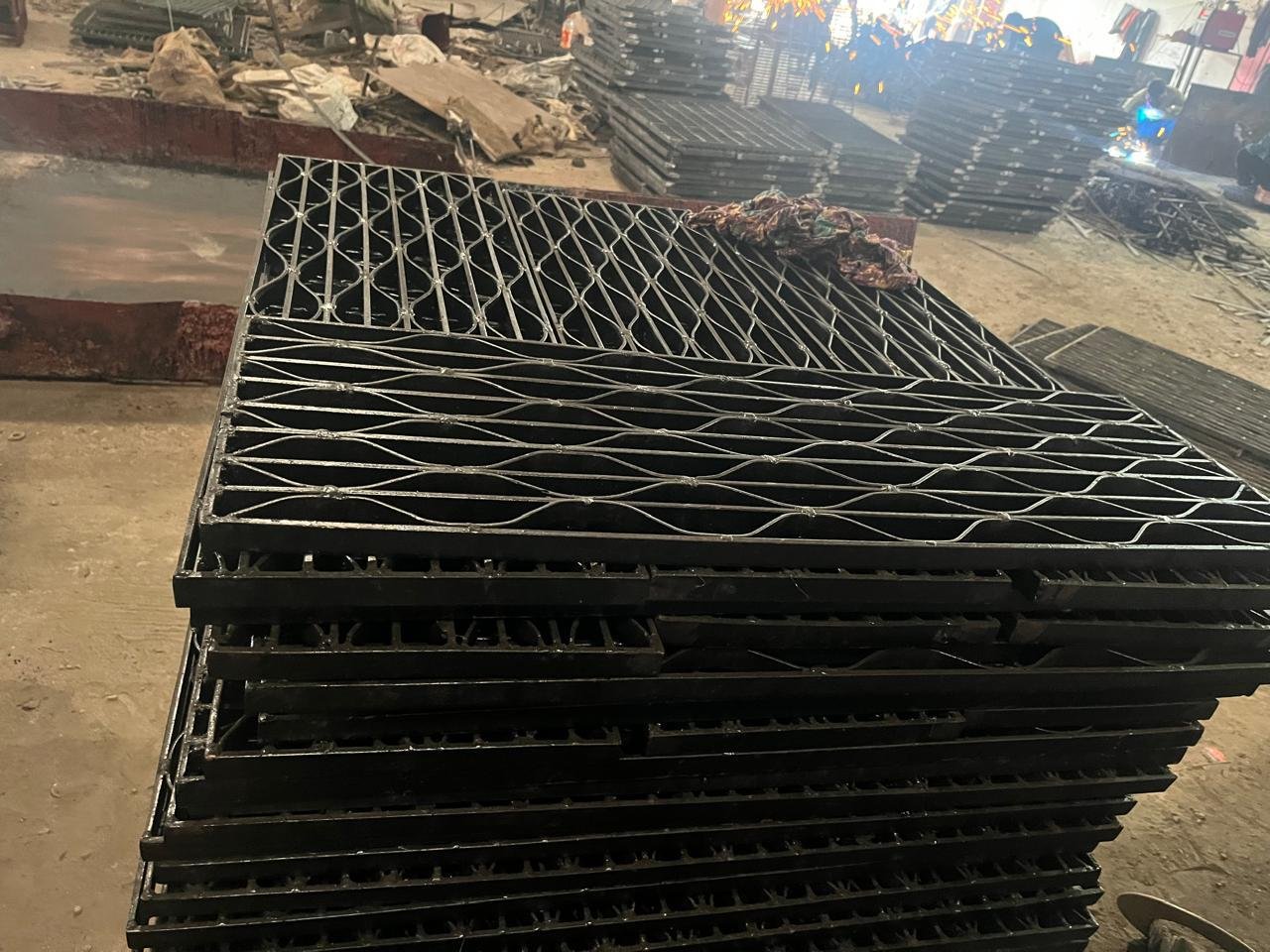 Honey Comb Grating Supplier in India